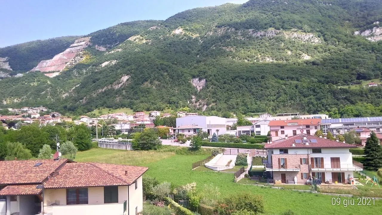 Hostel Cornizzolo Bed Breakfast Suello