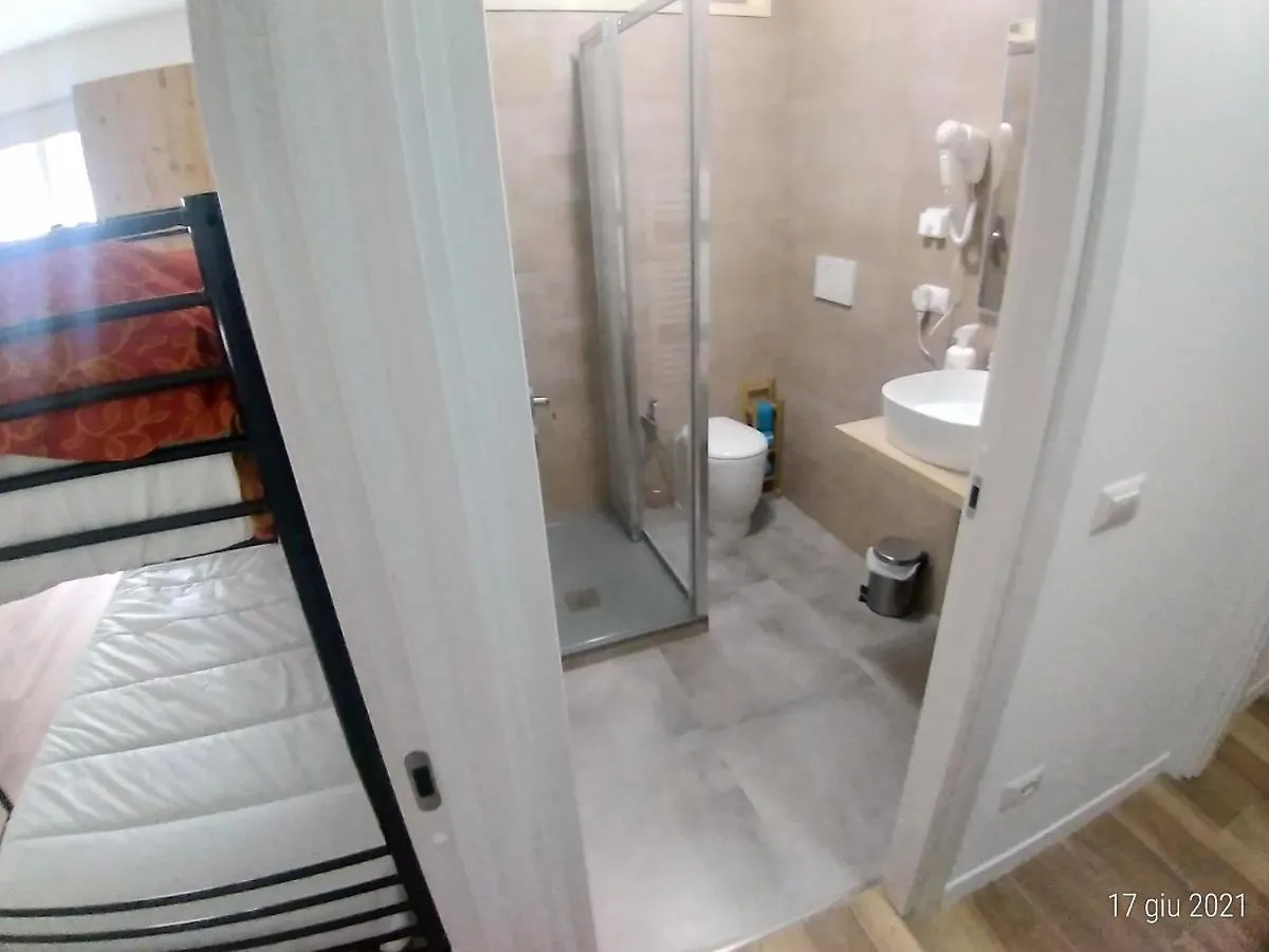 Cornizzolo Bed Breakfast Suello 0*,  Italy