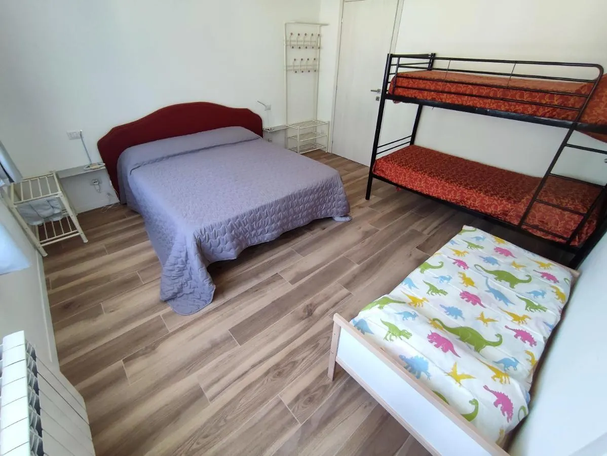 Cornizzolo Bed Breakfast Suello Hostel